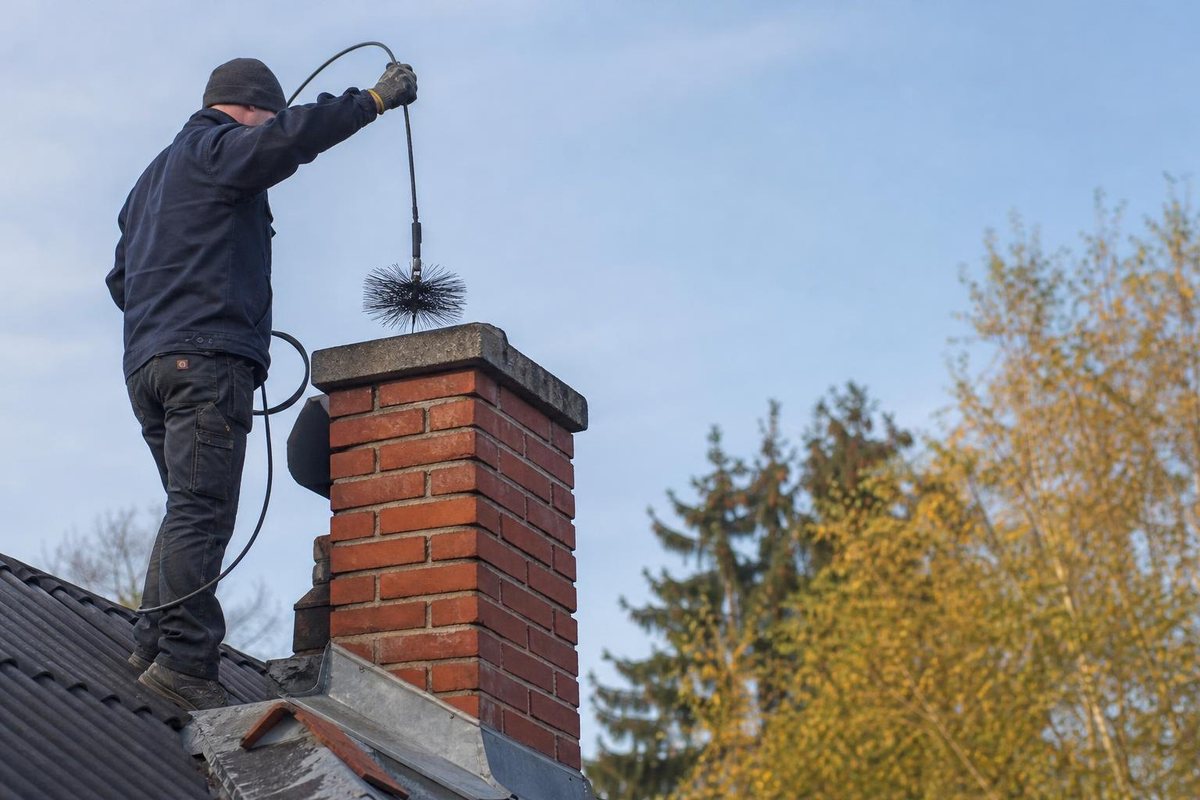 Lowe Chimney Services in Babylon